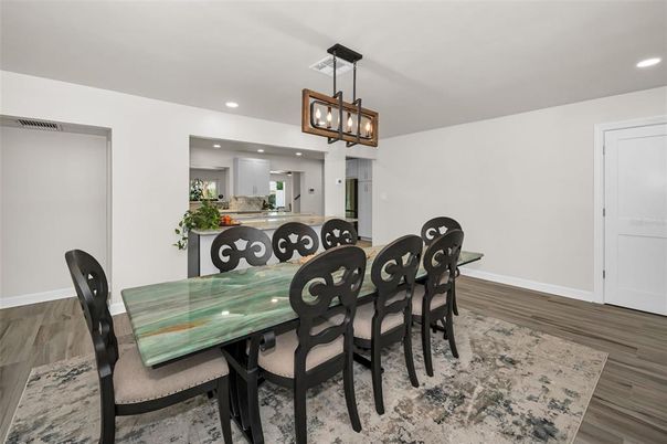 Chandelier, Dining room, Interior, Kitchen, Pendant Lights, Recessed Lighting, Wood Texture Flooring