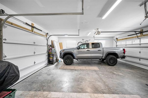 Garage, Interior