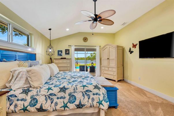 Bedroom, Interior, Pendant Lights, Recessed Lighting