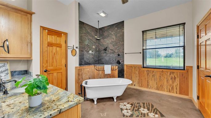 Bathroom, Free Standing Baths, Interior, Pendant Lights