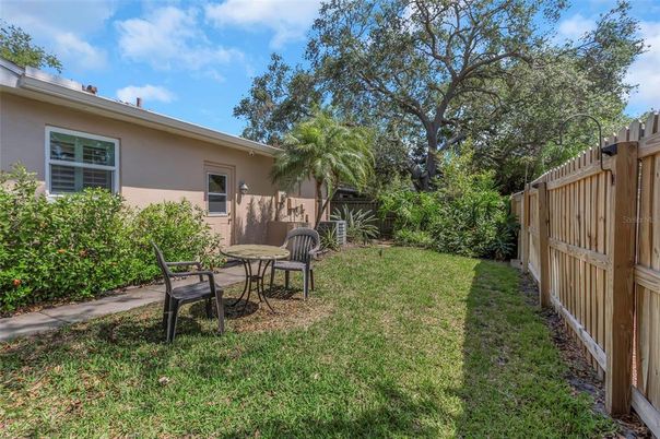 Backyard, Exterior