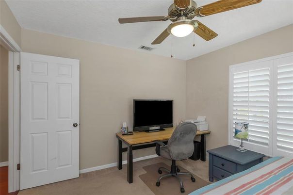 Home Office, Interior