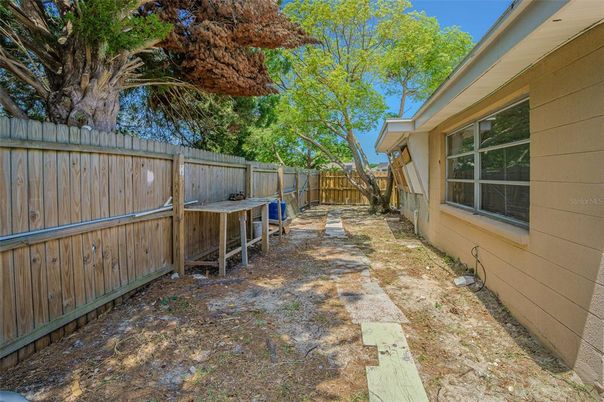 Backyard, Exterior