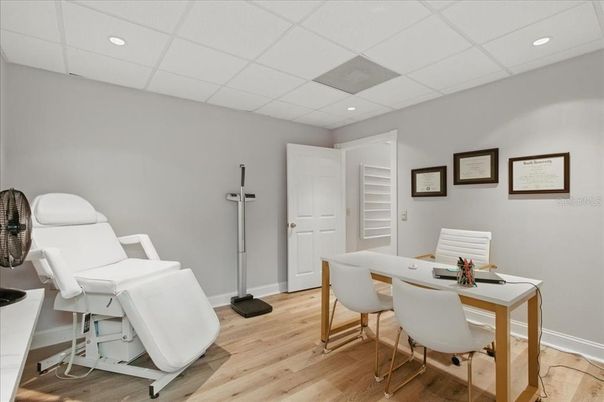Home Office, Interior, Recessed Lighting, Wood Texture Flooring