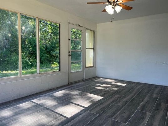 Empty room, Interior, Sun Room, Wood Texture Flooring