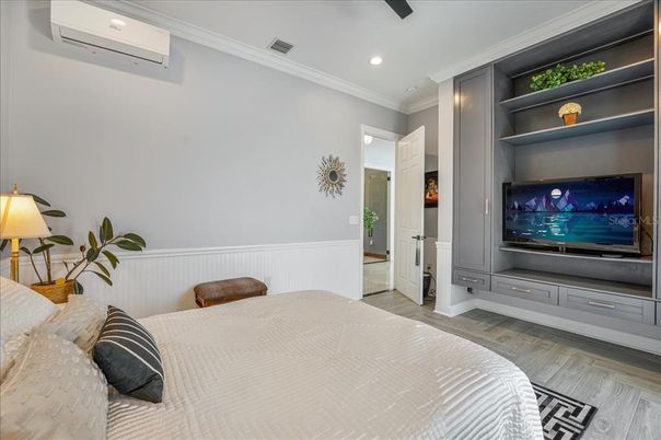 Bedroom, Interior, Recessed Lighting, Wood Texture Flooring