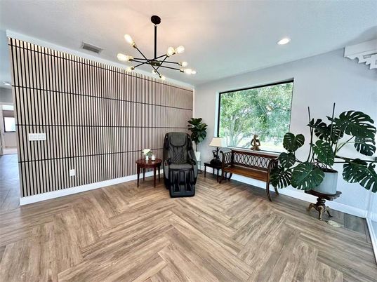 Interior, Pendant Lights, Recessed Lighting, Wood Texture Flooring