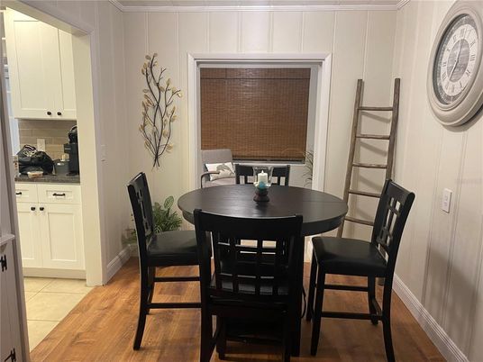 Dining room, Interior, Wood Texture Flooring