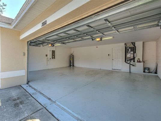 Garage, Interior