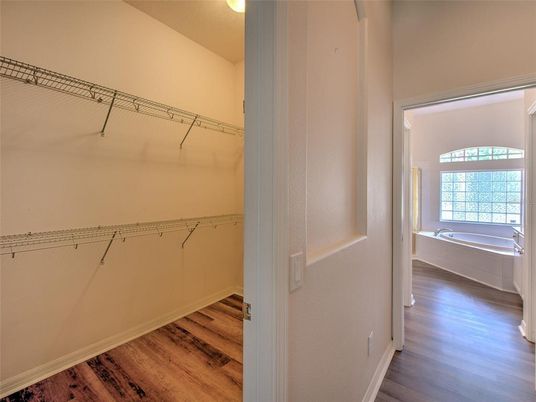 Interior, Walk-in Closets, Wood Texture Flooring