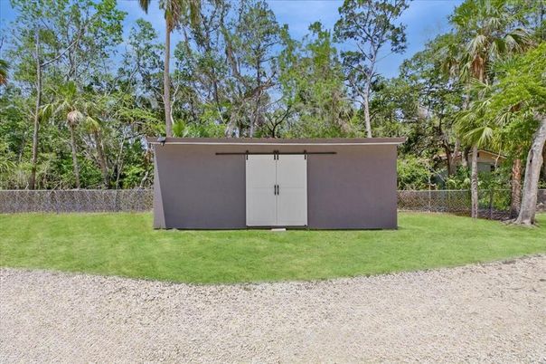 Backyard, Exterior
