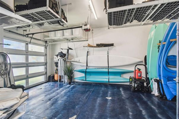 Garage, Interior