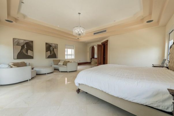 Bedroom, Chandelier, Interior, Pendant Lights, Recessed Lighting