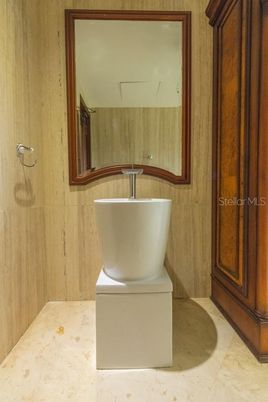Bathroom, Free Standing Baths, Interior