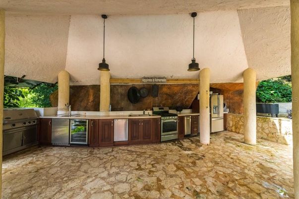Exterior, Pendant Lights