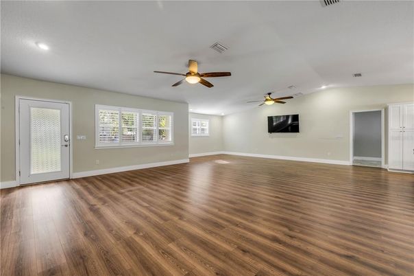 Empty room, Interior, Recessed Lighting, Wood Texture Flooring