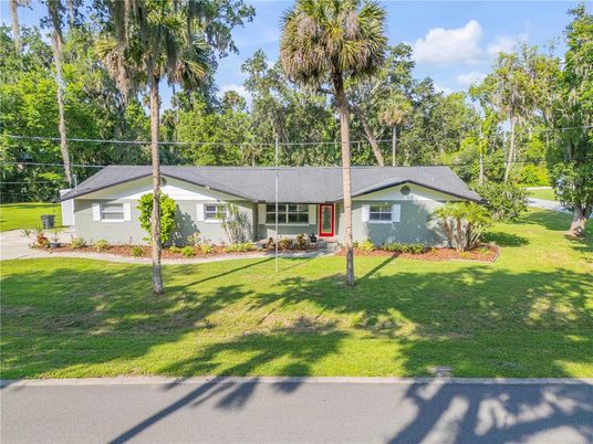 Backyard, Exterior, Facade, Ranch