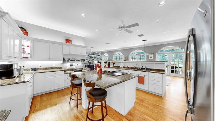Interior, Kitchen, Pendant Lights, Recessed Lighting, Wood Texture Flooring