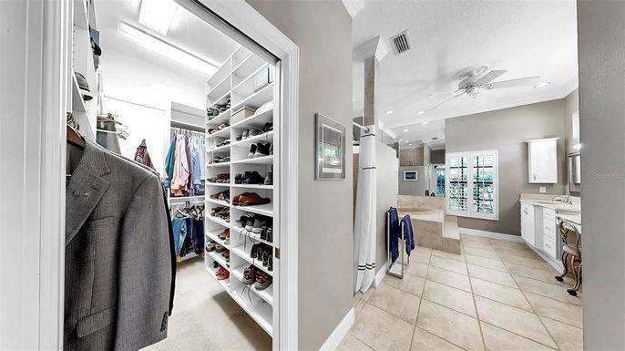 Bathroom, Interior, Recessed Lighting, Walk-in Closets
