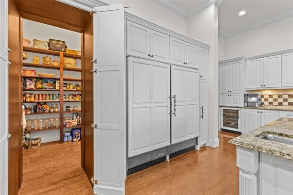 Interior, Kitchen, Recessed Lighting, Wood Texture Flooring