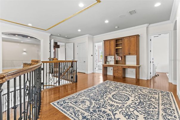 Home Office, Interior, Recessed Lighting, Wood Texture Flooring