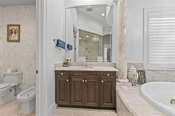 Bathroom, Interior, Marble, Marble Walls, Recessed Lighting