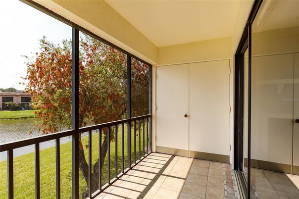 Interior, Sun Room, Water