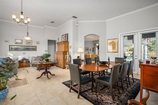 Chandelier, Dining room, Interior, Pendant Lights