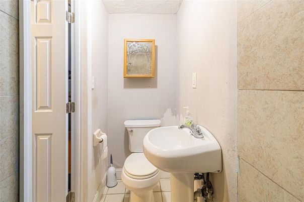 Bathroom, Interior