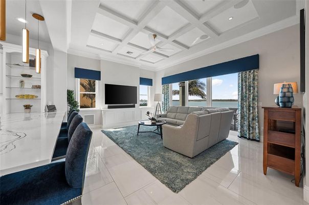 Interior, Living room, Pendant Lights, Recessed Lighting, Water
