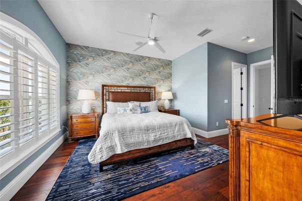 Bedroom, Interior, Recessed Lighting, Wood Texture Flooring