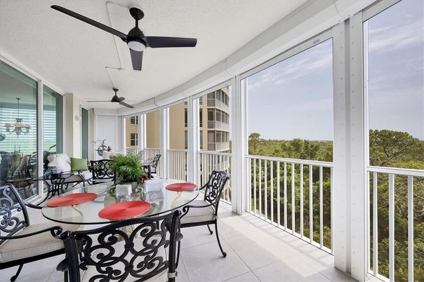 Dining room, Interior, Sun Room, Water