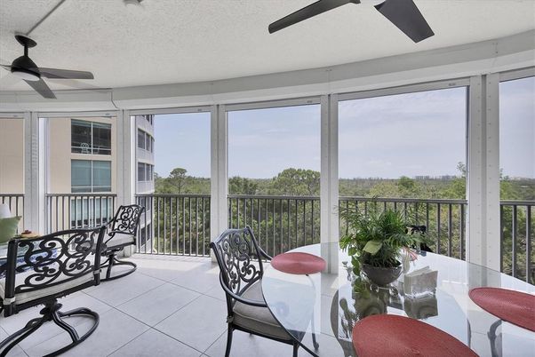 Interior, Sun Room, Water