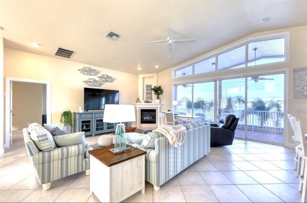 Fireplace, Interior, Living room, Recessed Lighting