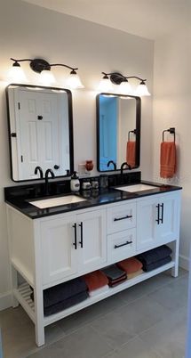 Bathroom, Dual Sink Vanities, Interior