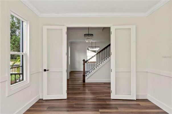 Interior, Pendant Lights, Wood Texture Flooring