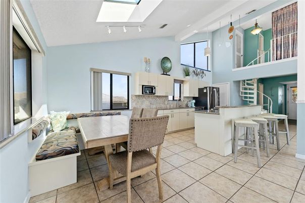 Dining room, Interior, Kitchen, Pendant Lights