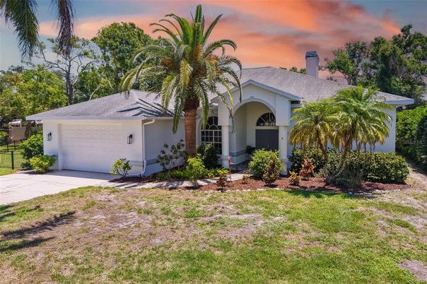 Attached, Backyard, Exterior, Facade, Ranch