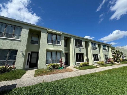 Backyard, Exterior, Facade, Rowhouse