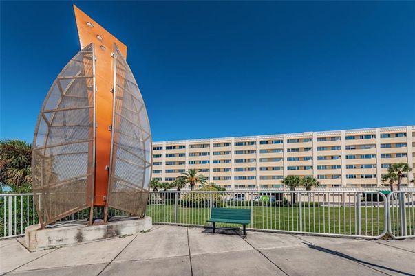 Exterior, Facade, Condo Building