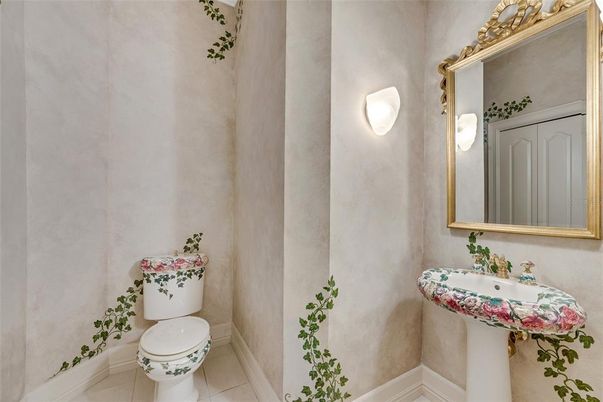 Bathroom, Interior