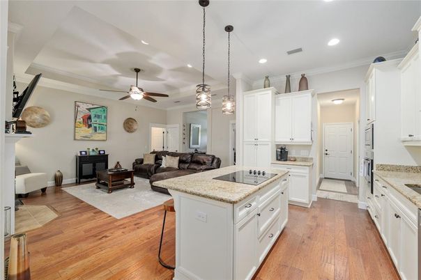 Interior, Kitchen, Living room, Pendant Lights, Recessed Lighting, Wood Texture Flooring