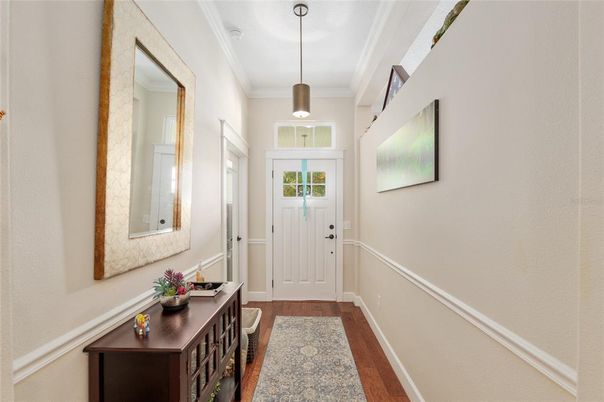 Interior, Pendant Lights, Wood Texture Flooring