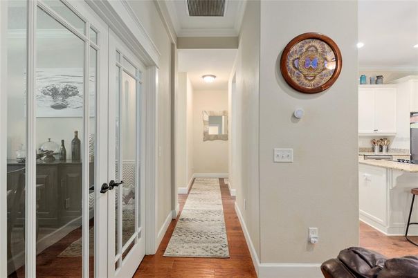 Interior, Recessed Lighting, Wood Texture Flooring