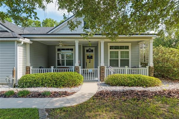 Exterior, Facade, American Craftsman
