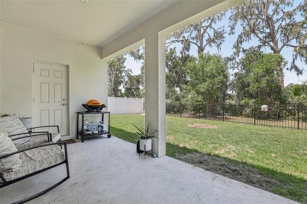 Backyard, Exterior