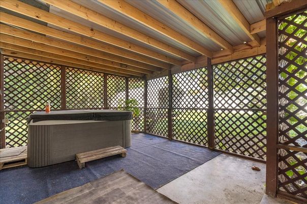 Exterior, Hot Tub