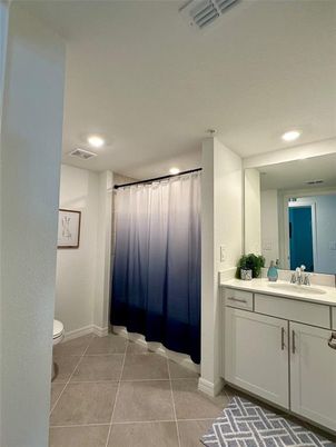 Bathroom, Interior, Recessed Lighting