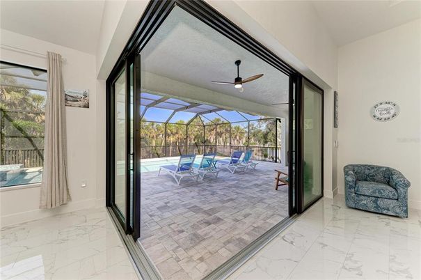 Glass Ceilings, Interior, Marble, Sun Room