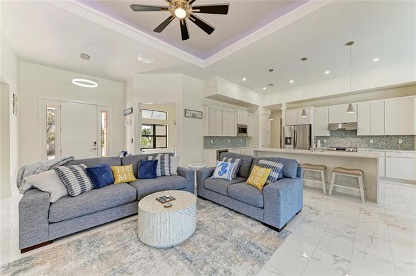 Interior, Kitchen, Living room, Marble, Pendant Lights, Recessed Lighting, Stainless Steel Appliances
